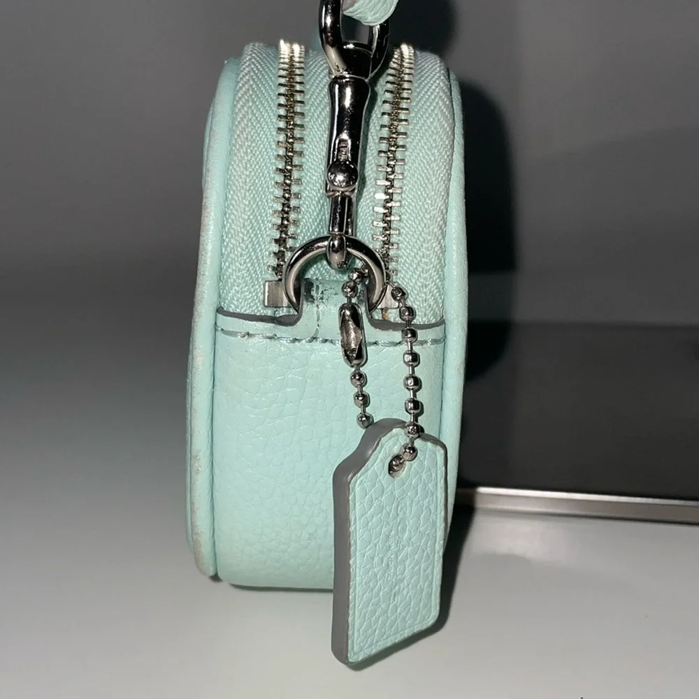 COACH ‘Jes Crossbody Bag’ in Sea Green Pebbled Leather - Picture 2 of 8